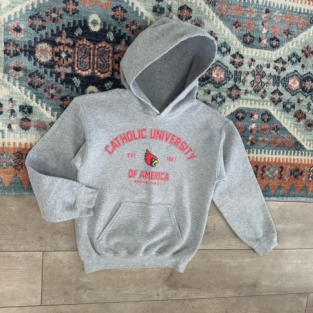 Catholic University Youth Graphic Hoodie Sweatshirt Size Small Gray